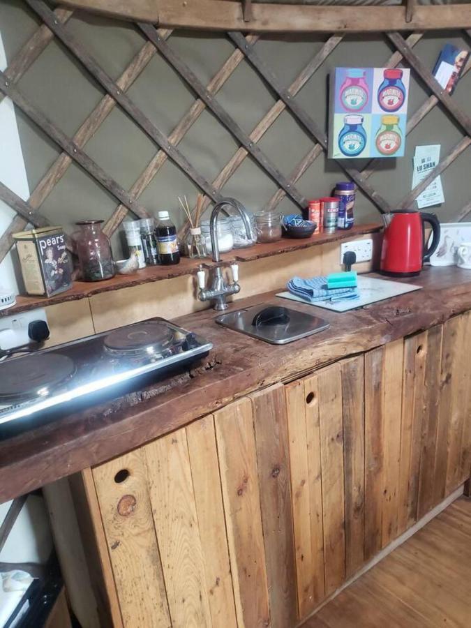 Bembridge Harbour Yurt - Log Burner - Wifi Villa ภายนอก รูปภาพ