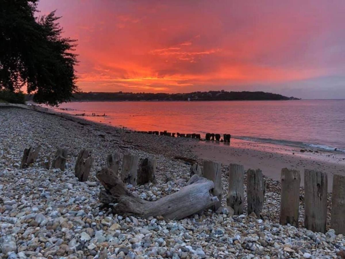 Bembridge Harbour Yurt - Log Burner - Wifi Villa ภายนอก รูปภาพ